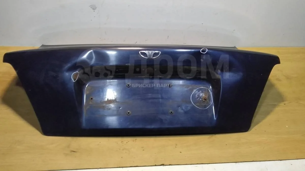 Крышка багажника Дэу Леганза 1  V100