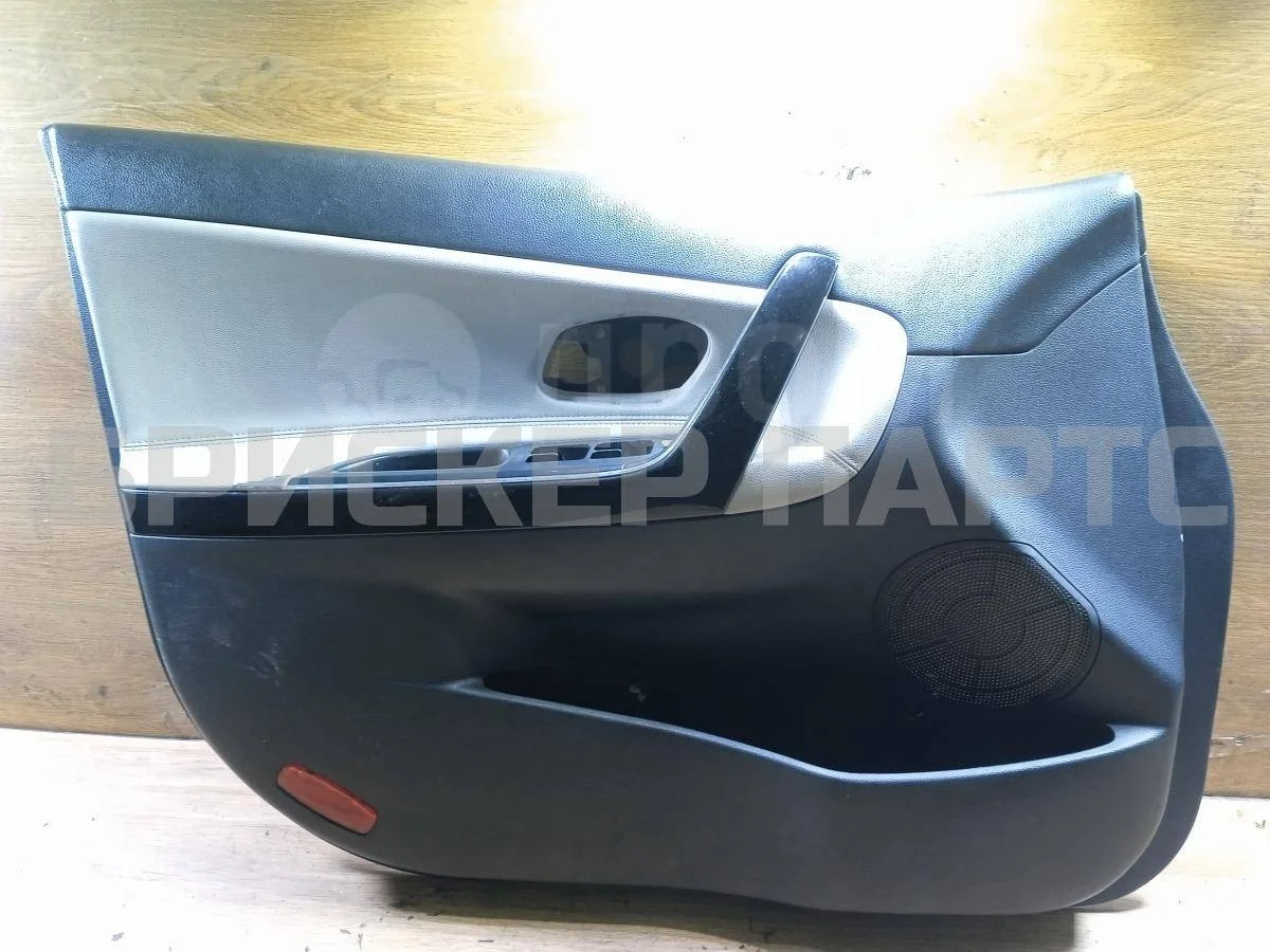 Обшивка двери передняя левая Киа Сид 2  JD