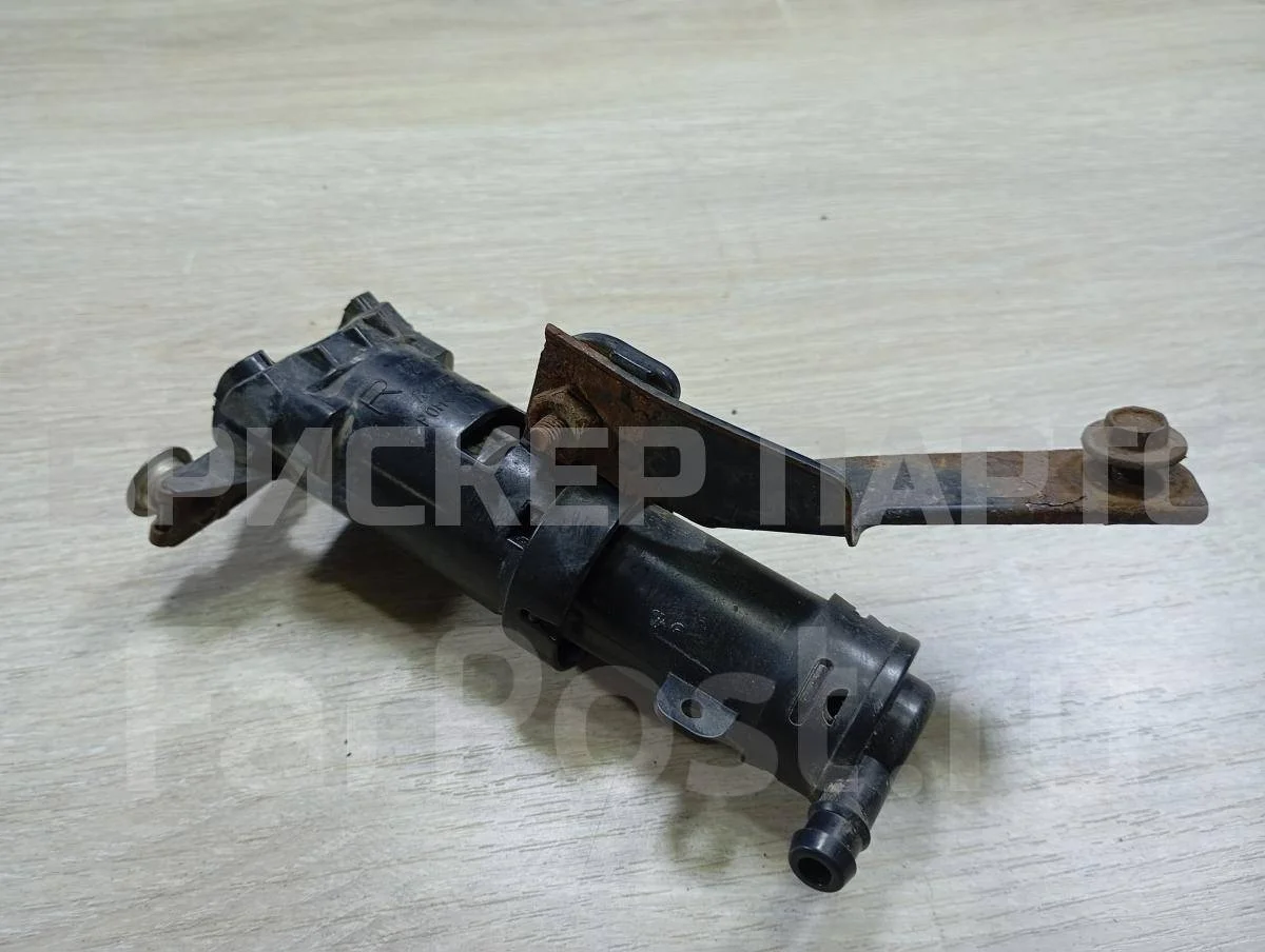 Форсунка омыв. фар Хонда Аккорд 7 рестайлинг