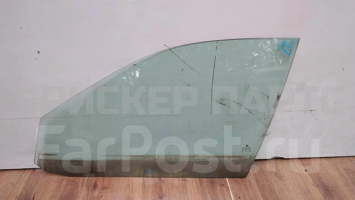 Стекло двери передней Шкода Октавия А4 (1U5, 1U2)