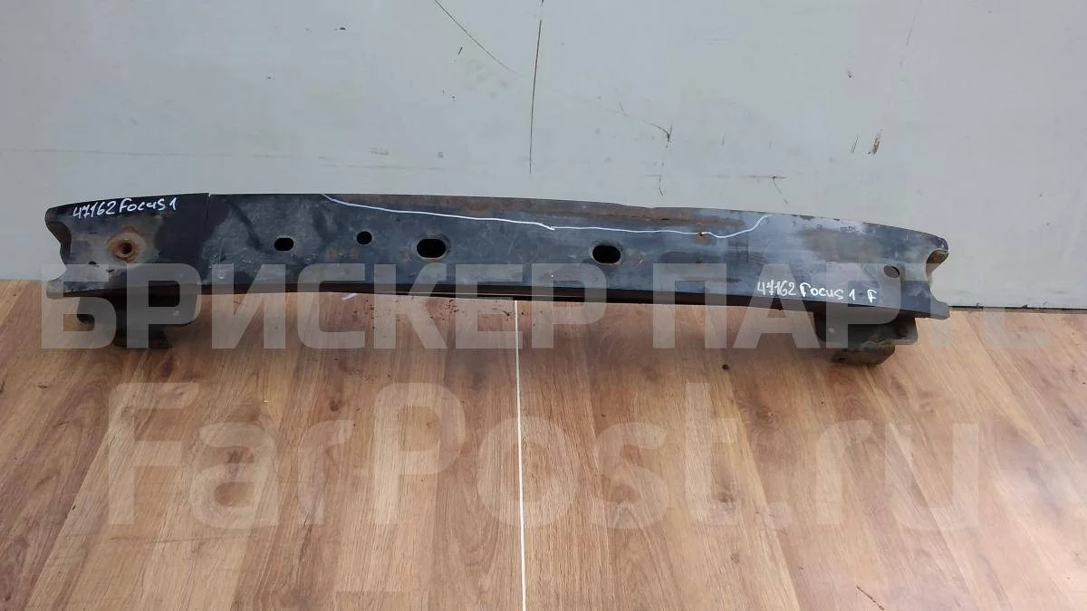 Усилитель бампера(пер) Форд Фокус 1  рестайлинг