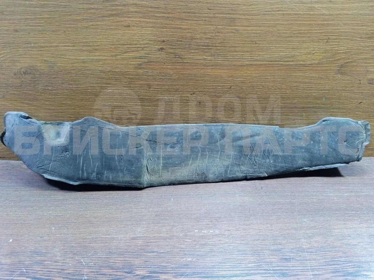 Пыльник крыла Форд Фокус 3  CB8