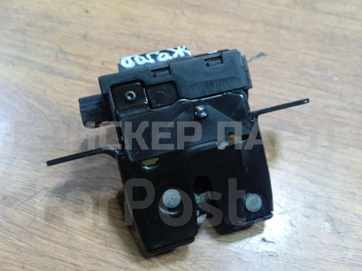 Замок багажника Рено Клио 3  BR, KR, СR