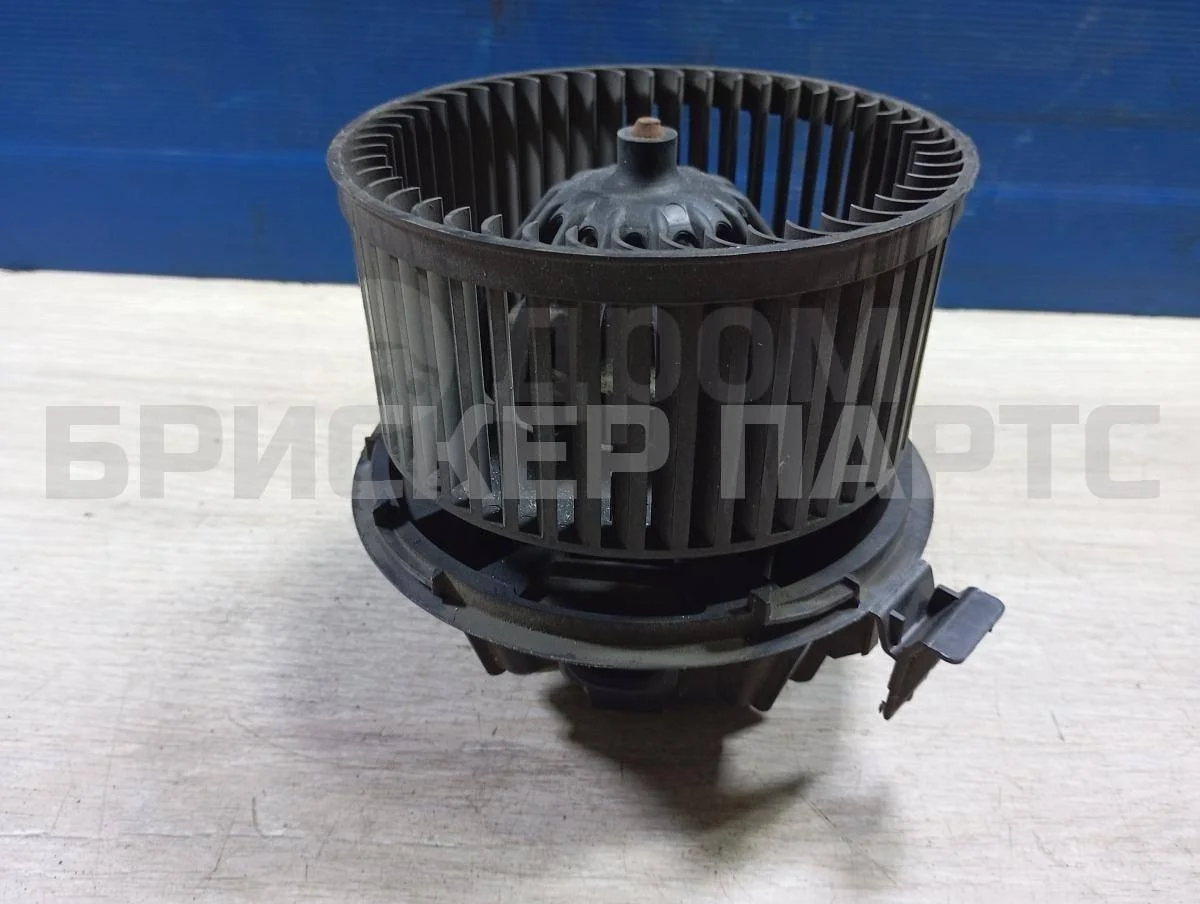 Моторчик печки, отопителя Рено Дастер 1  HS