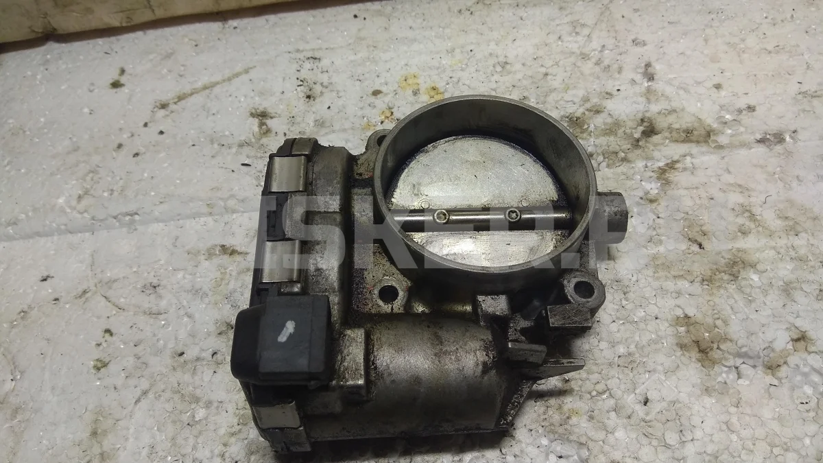 Заслонка дроссельная Mercedes (Мерседес) Ц-класс W203