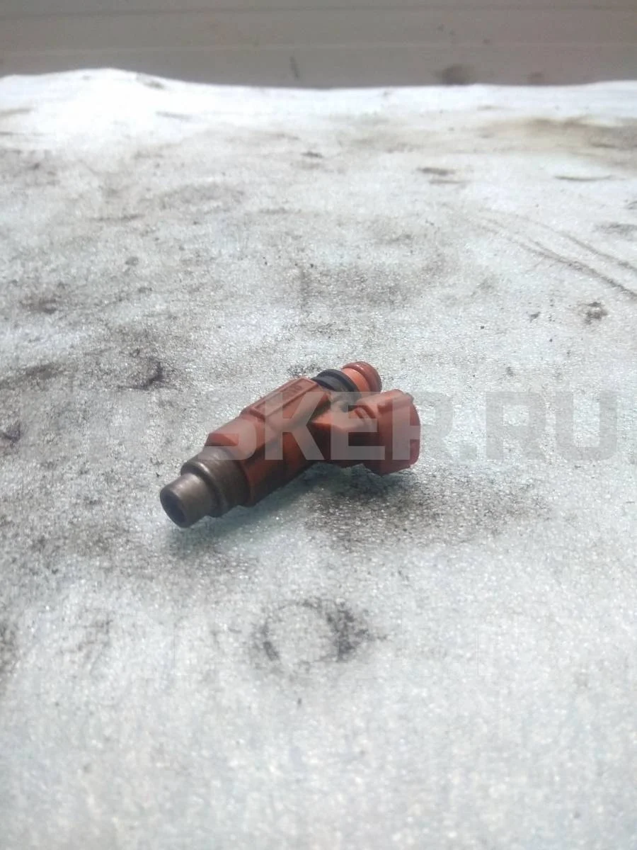 Форсунка топливная бензиновая Митсубиси Каризма I  рестайлинг