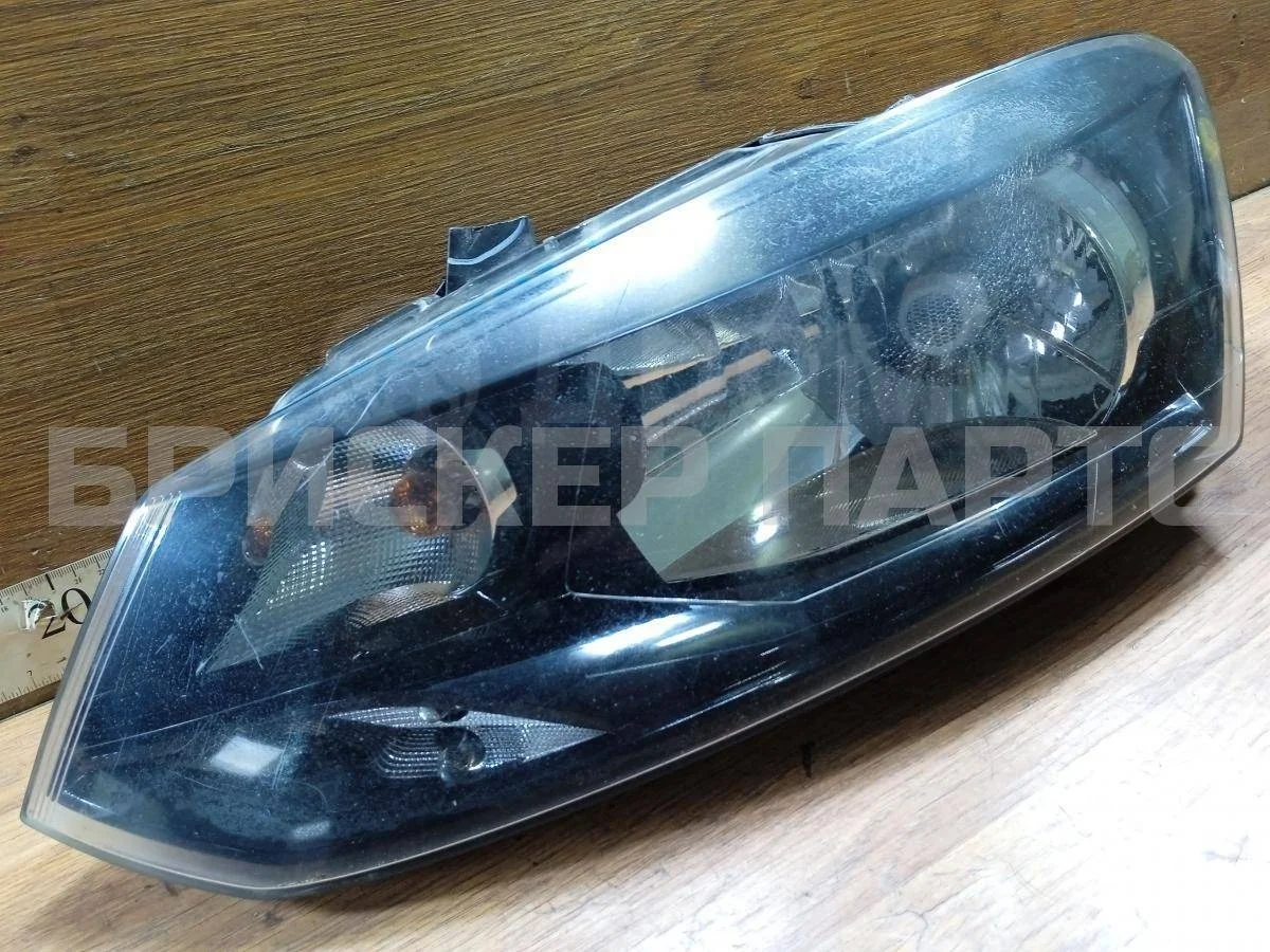 Фара левая Фольксваген Поло 5  Mk5 6R1