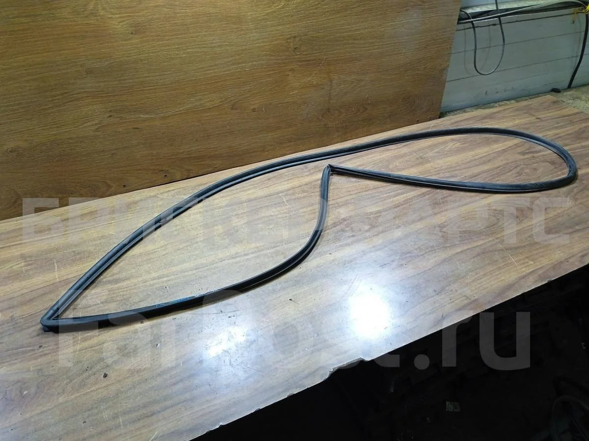 Уплотнитель двери Киа Сид 2  JD