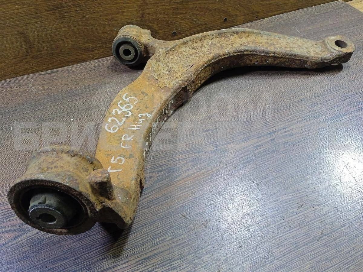 Рычаг пер нижний прав Фольксваген Транспортер Т5