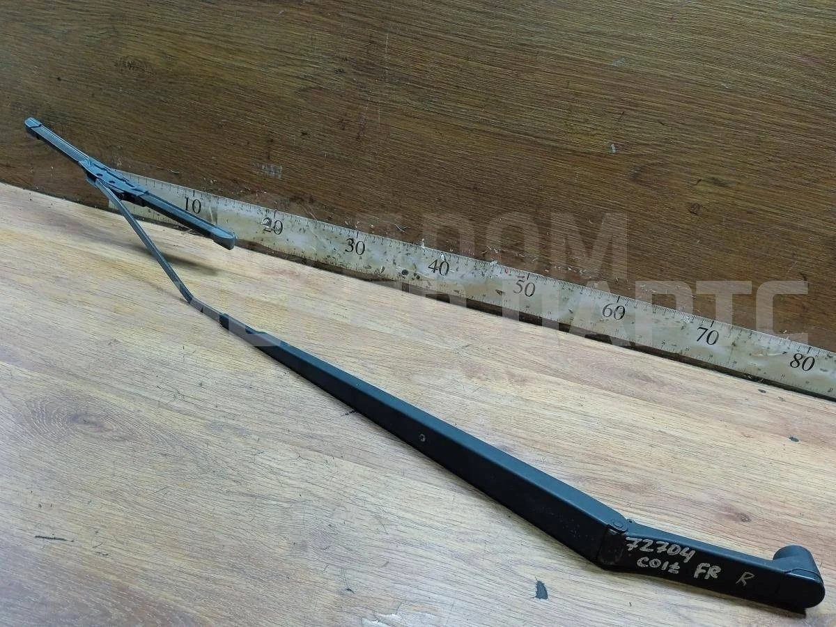 Поводок передний правый Митсубиси Кольт 6  Z30