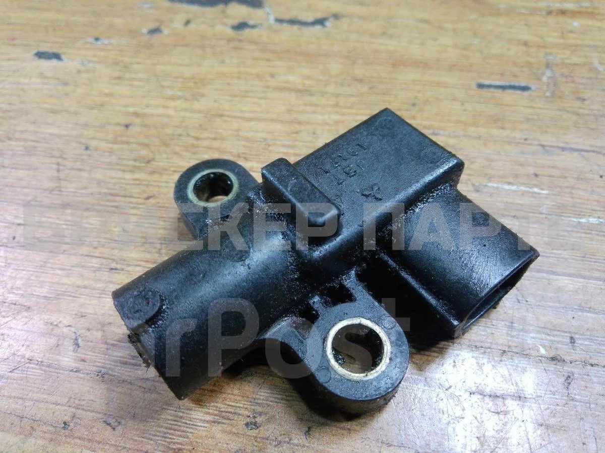 Датчик коленвала Ниссан Максима 5  A33