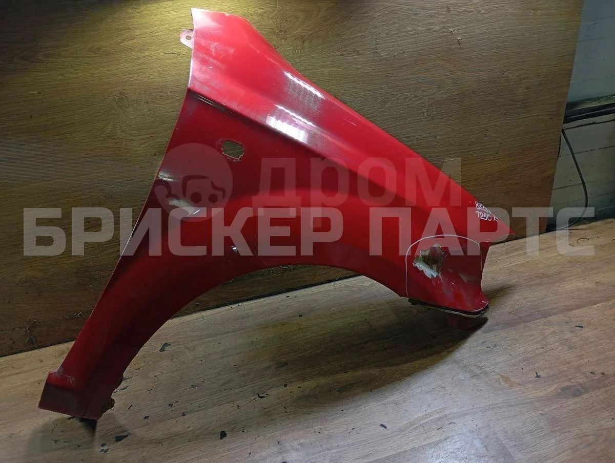 Крыло переднее(прав) Шевроле Авео 1  T250