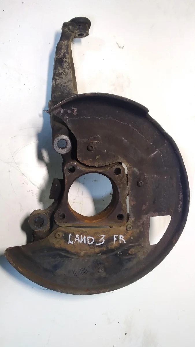 Кулак поворотный прав Ленд Ровер Дискавери 3