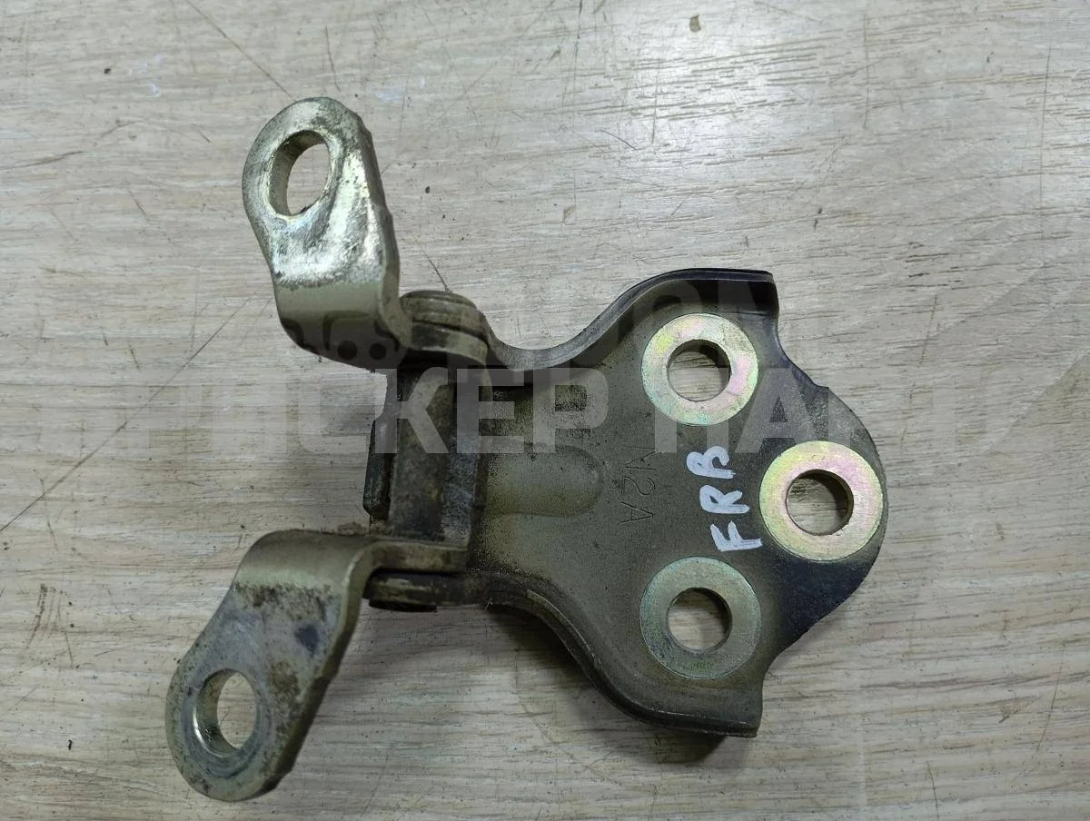 Петля двери пер правой Шевроле Лачетти J200