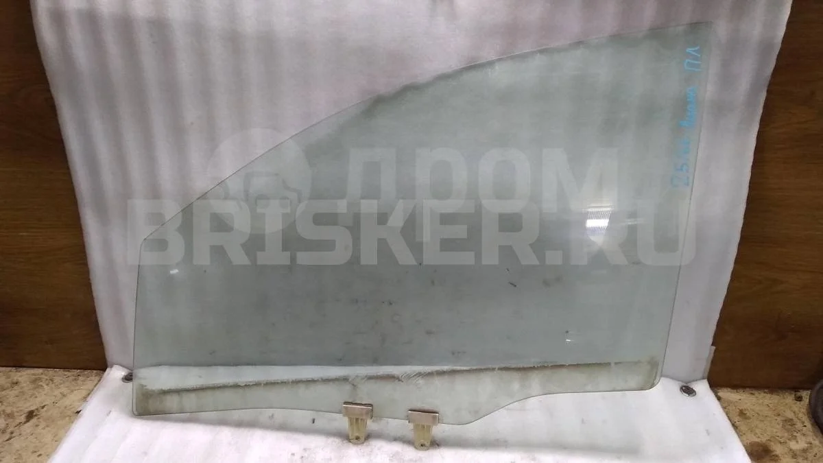 Стекло двери передней Сузуки Лиана 1  рестайлинг