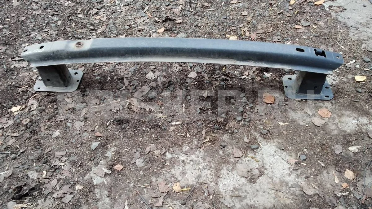 Усилитель бампера(зад) Форд Фокус 2  рестайлинг