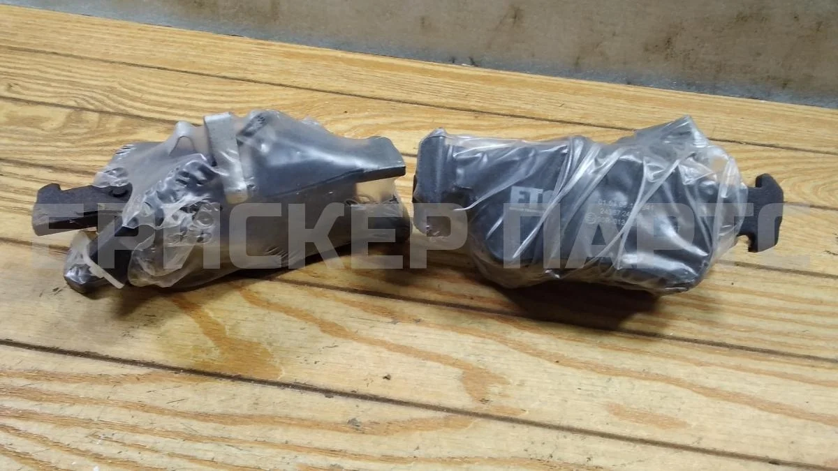 Колодки тормозные зад Фольксваген Транспортер Т5