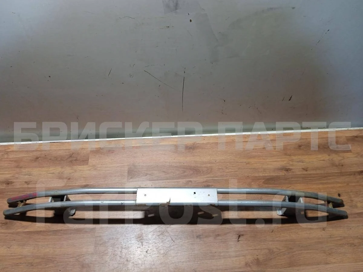 Усилитель бампера(пер) Сузуки Свифт 3  RS