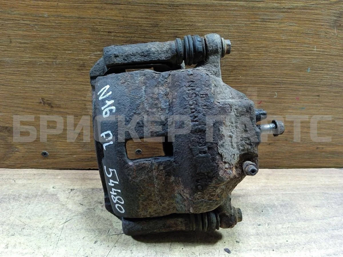 Суппорт передний Ниссан Альмера 2  (N16)