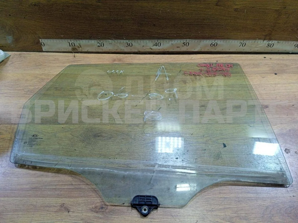 Стекло двери задней Киа Сид 1