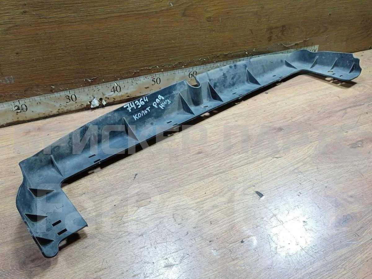 Кронштейн радиатора Митсубиси Кольт 6  Z30