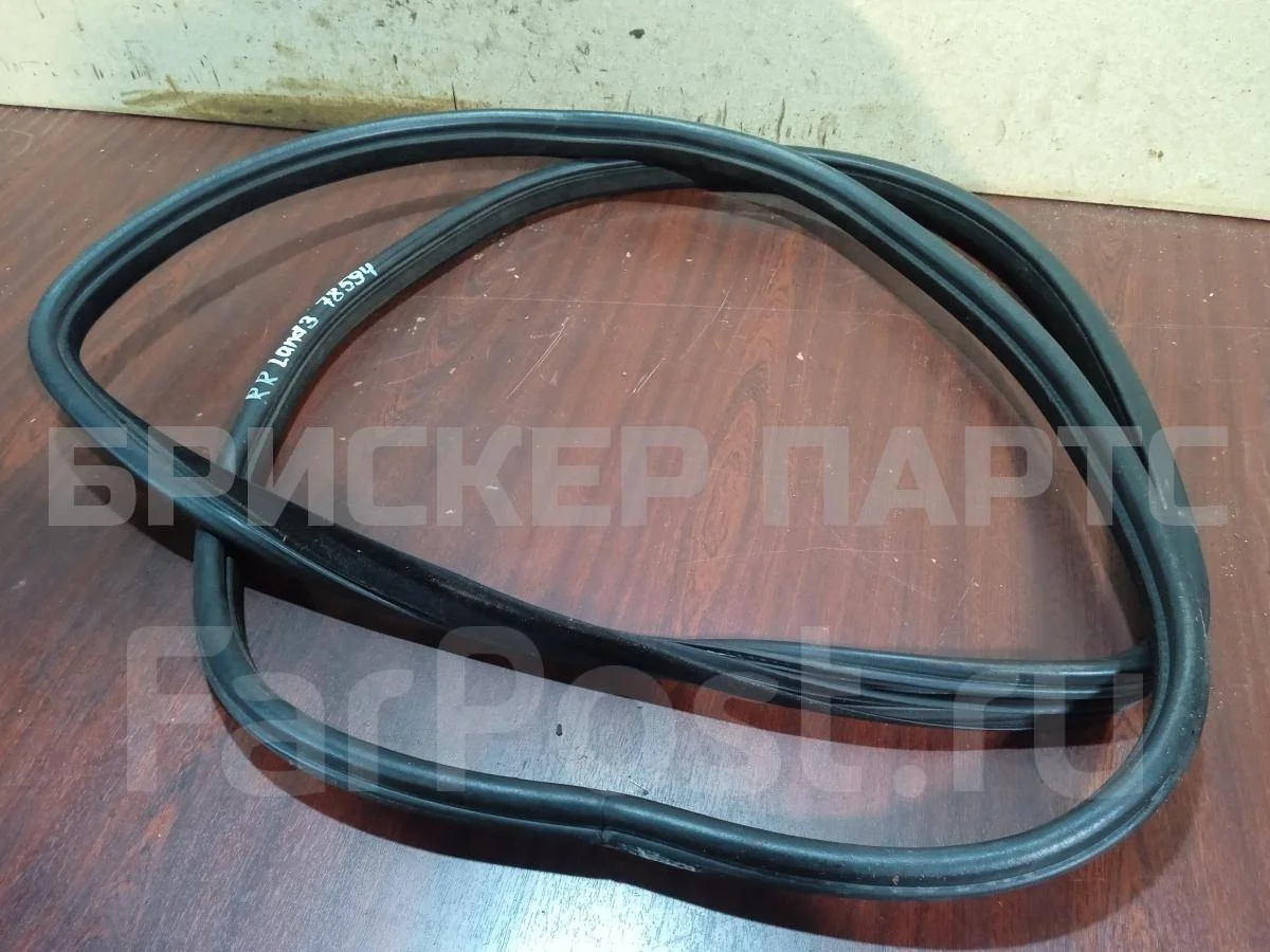 Уплотнитель двери Ленд Ровер Дискавери 3