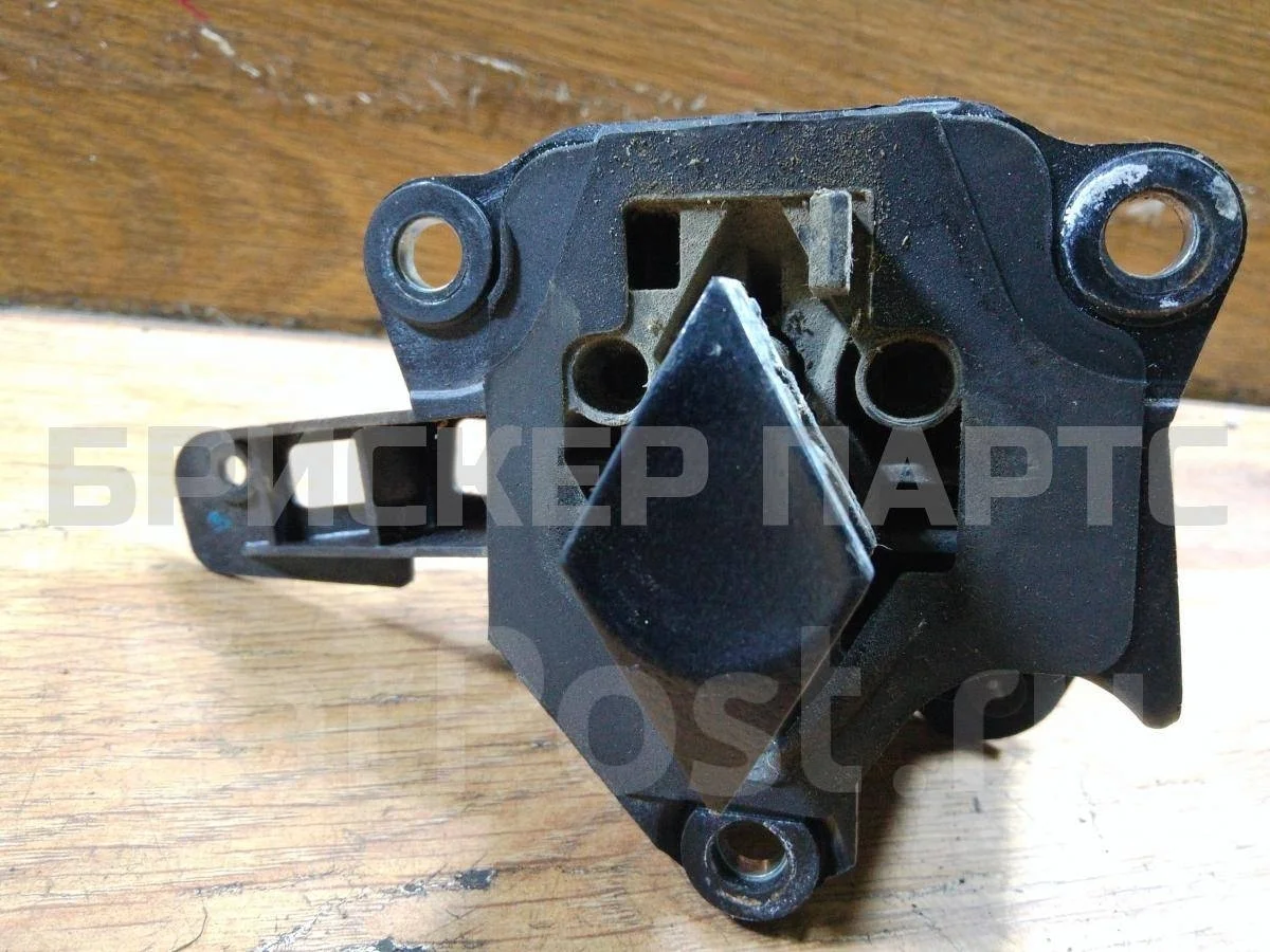 Кнопка открытия багажника Рено Симбол 1  рестайлинг