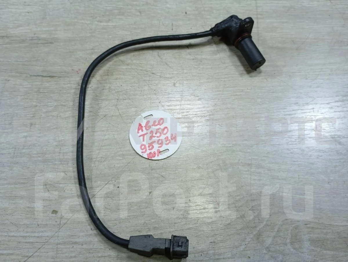 Датчик коленвала Шевроле Авео 1  T250