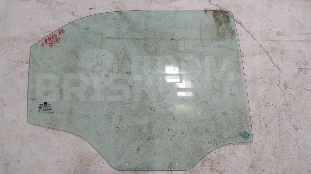 Стекло двери задней Шевроле Ланос