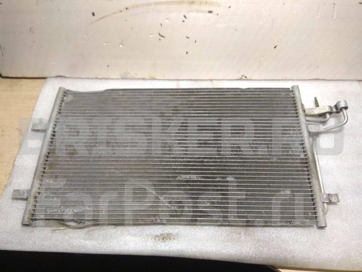 Радиатор кондиц. Форд Фокус 2  CB4