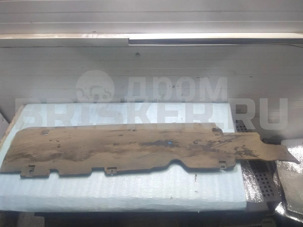 Защита дна правая Рено Меган 2  LM05, KM, BM