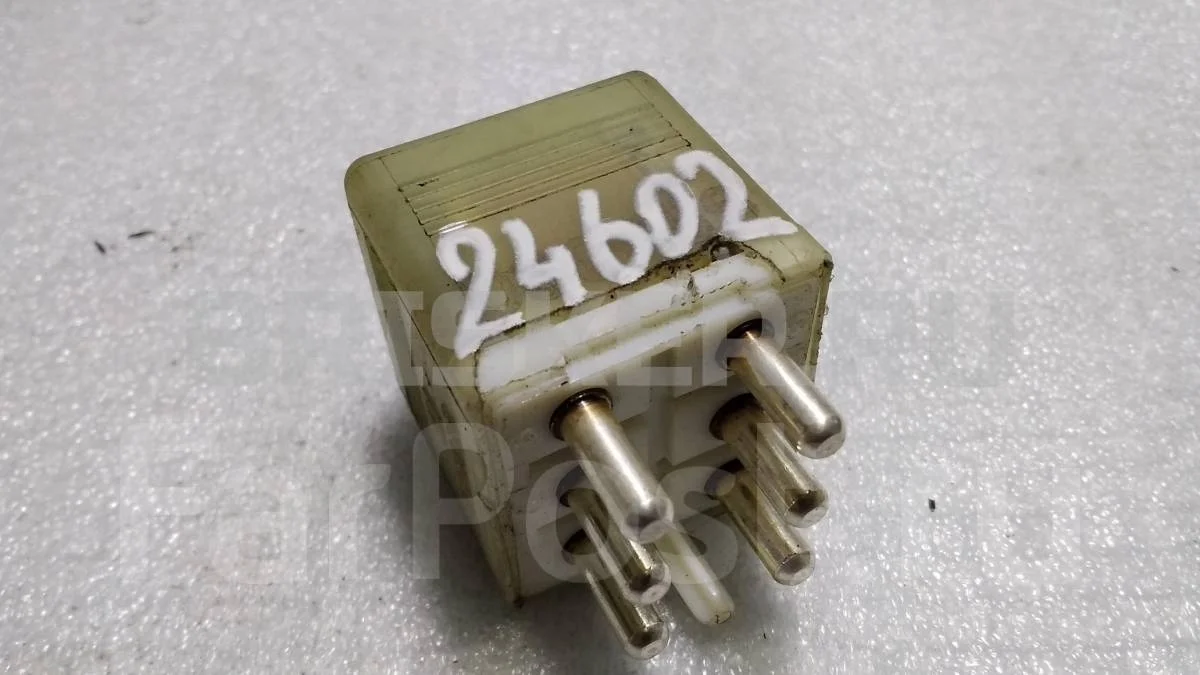 Реле-регулятор напряж Mercedes (Мерседес) Ц-класс W202