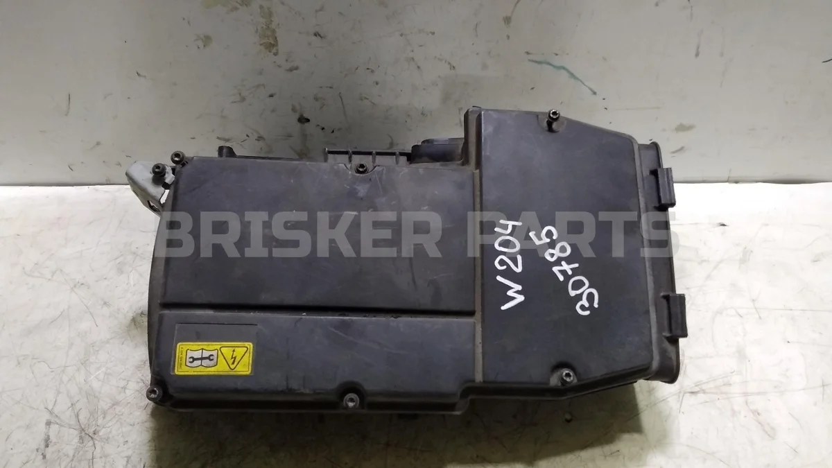 Корпус возд. фильтра Mercedes (Мерседес) Ц-класс W204