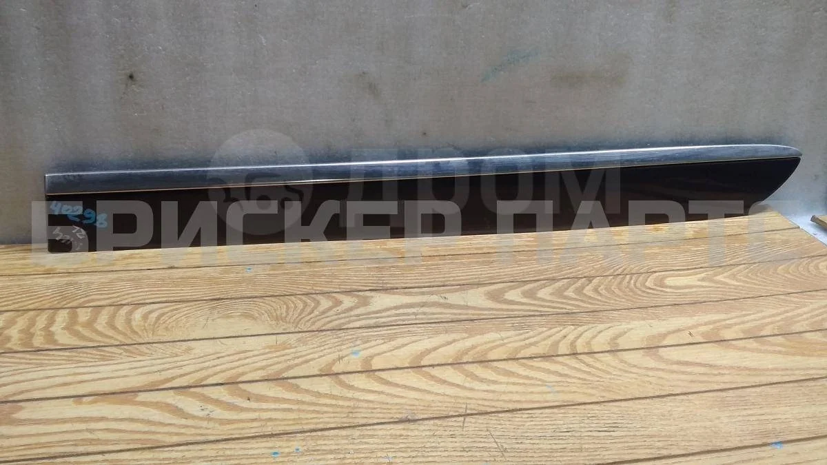 Молдинг двери зад лев Mercedes (Мерседес) M-класс W164 (ML)