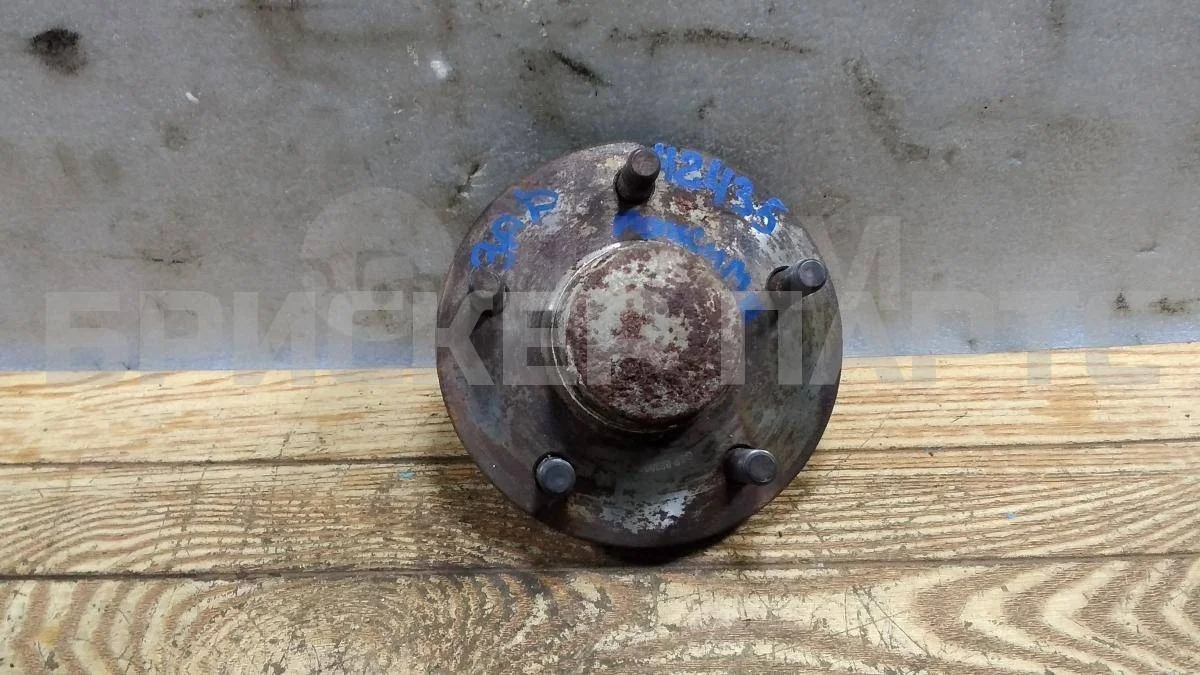 Ступица задняя левая Ниссан Максима 5  A33