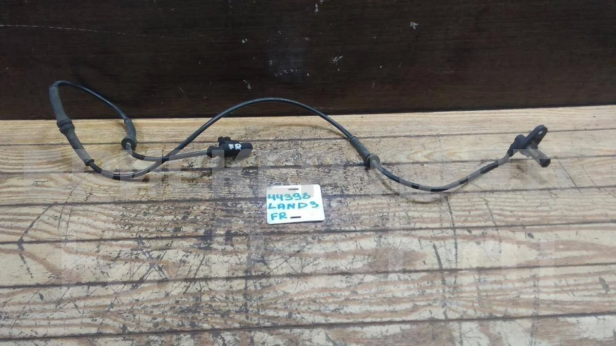 Датчик ABS передний Ленд Ровер Дискавери 3