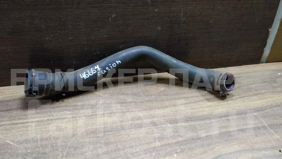 Патрубок радиатора Форд Фьюжен