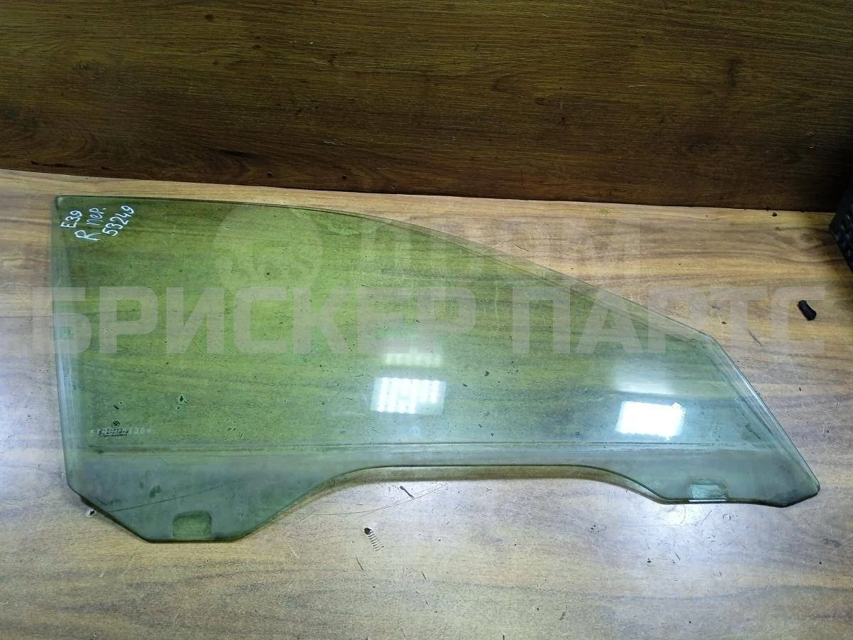 Стекло двери передней БМВ 5 серия E39