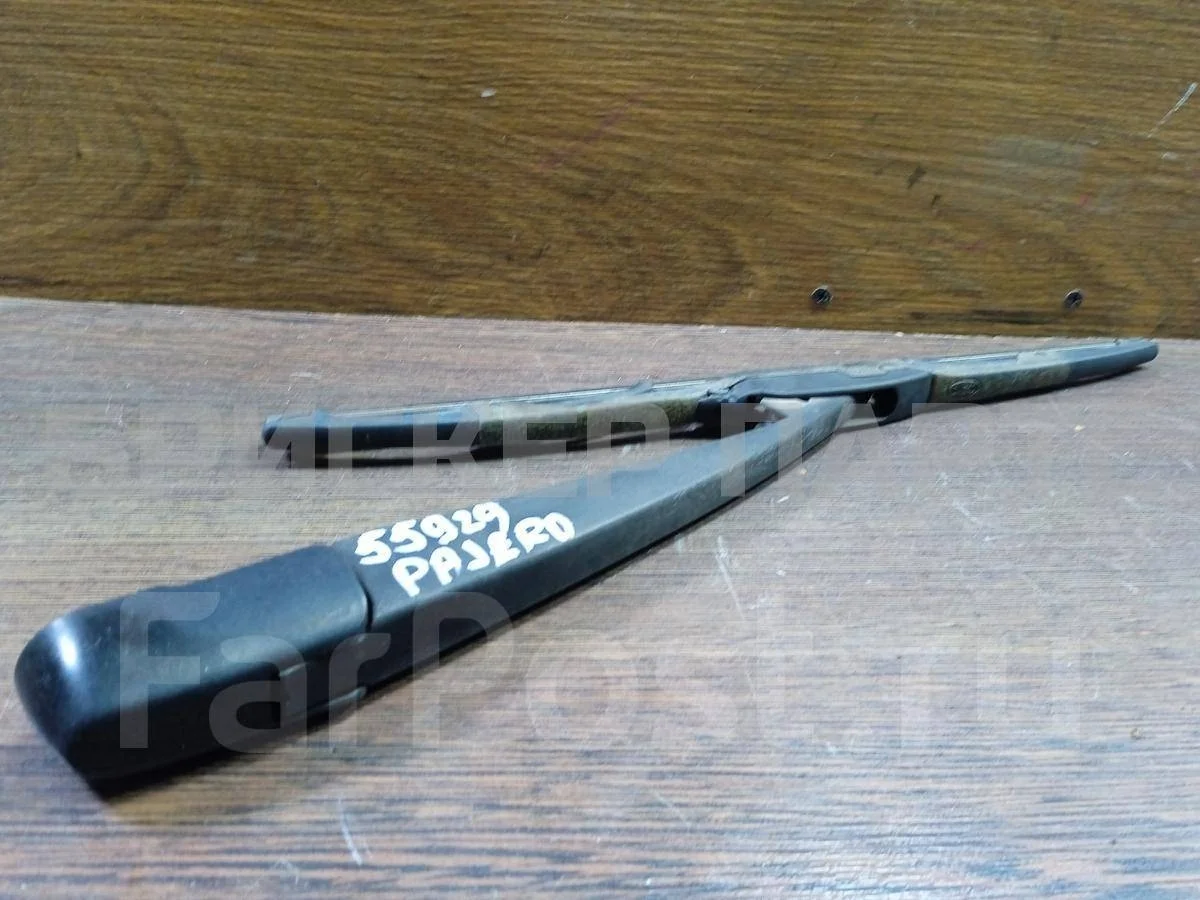 Поводок дворника задний Митсубиси Паджеро/Монтеро 4 (V90/V80)