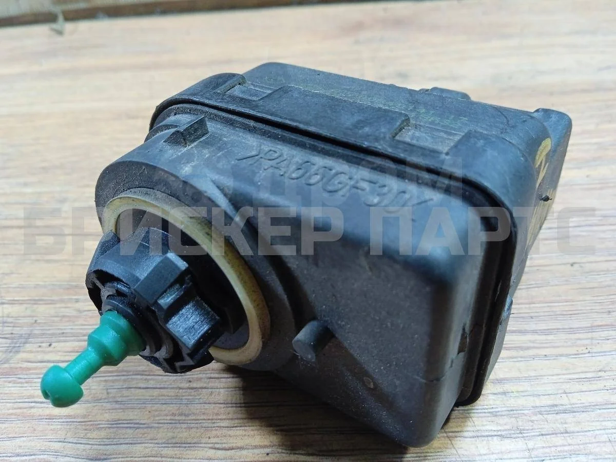 Моторчик корректора фары Рено Меган 1