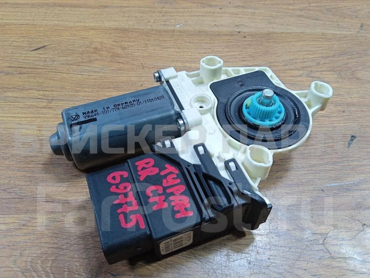 Моторчик стеклопод. Фольксваген Туран 1  (1T)