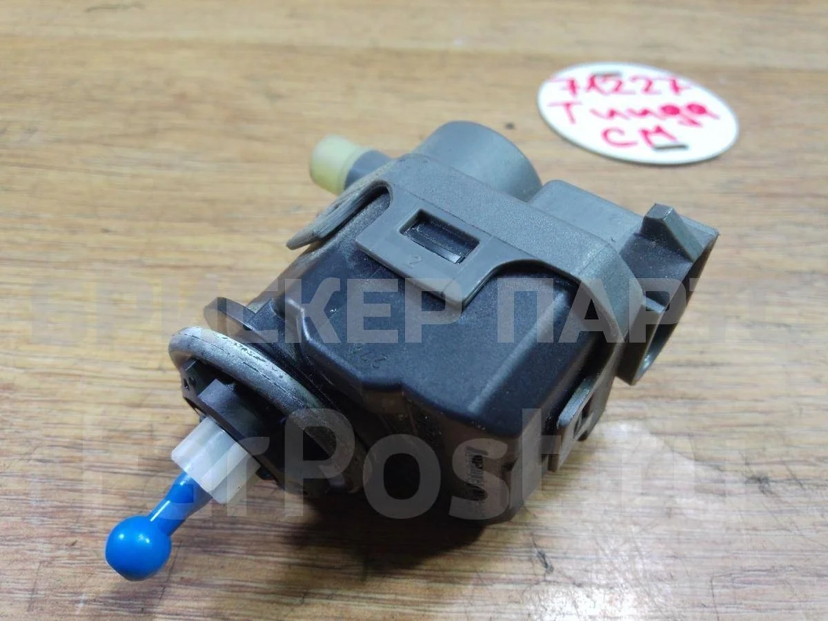 Моторчик корректора фары Ниссан Тиида 1  C11