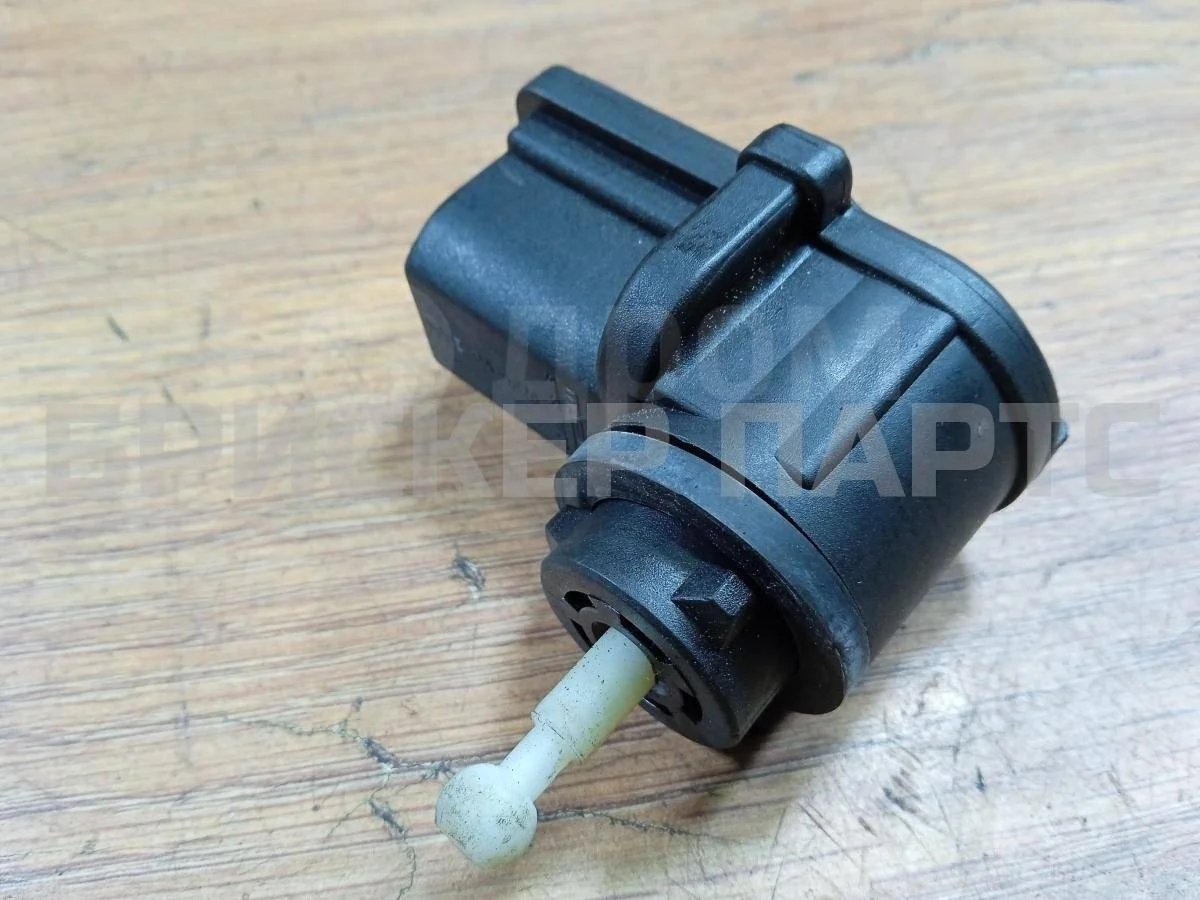 Моторчик корректора фары Фольксваген Гольф Mk4