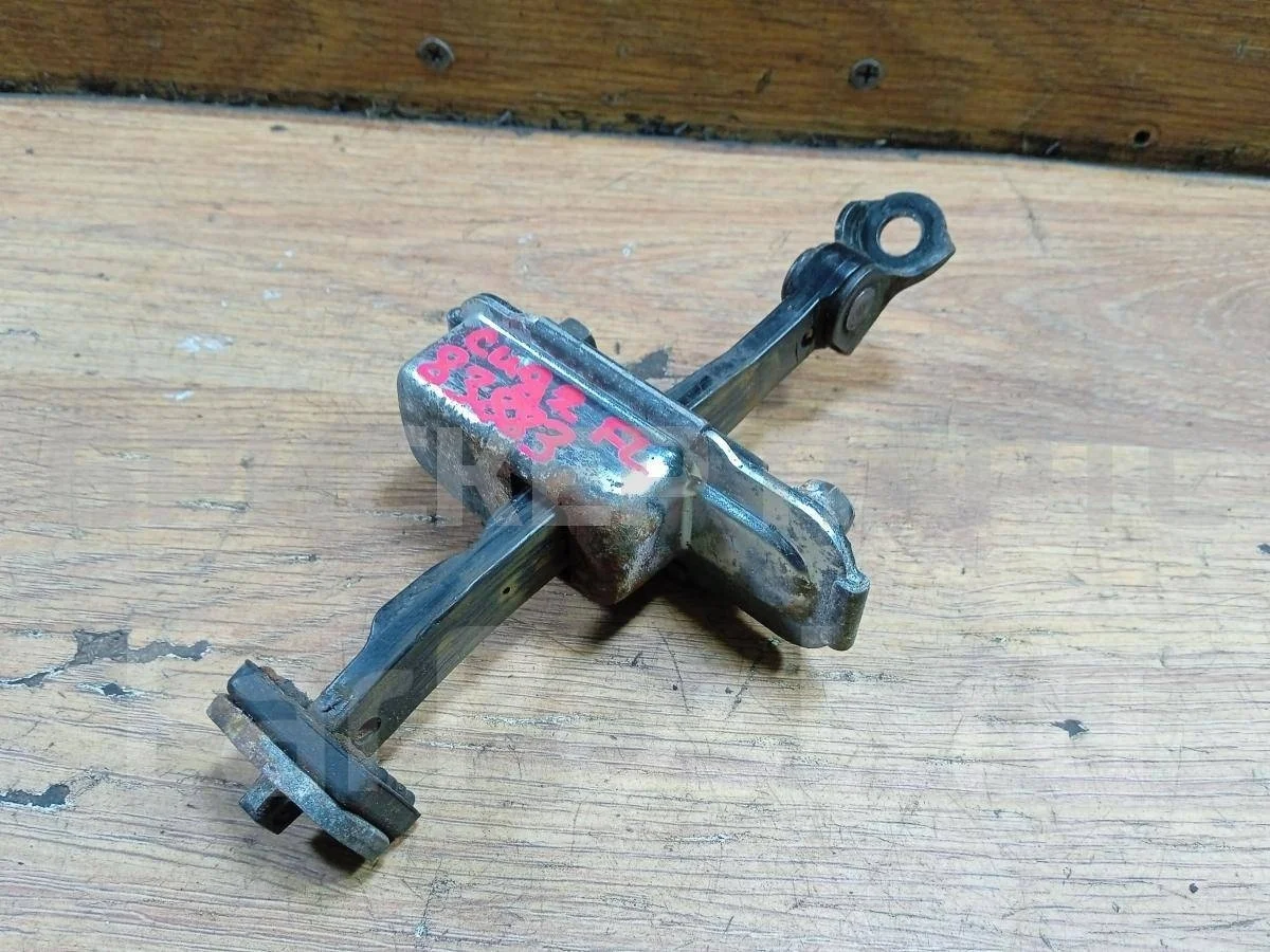 Ограничитель двери Киа Сид 2  JD