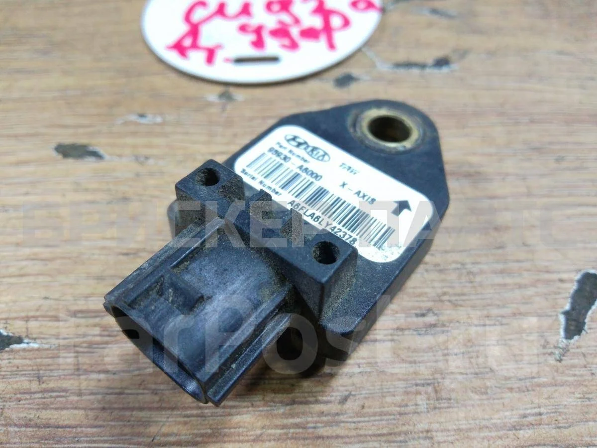 Датчик удара Киа Сид 2  JD