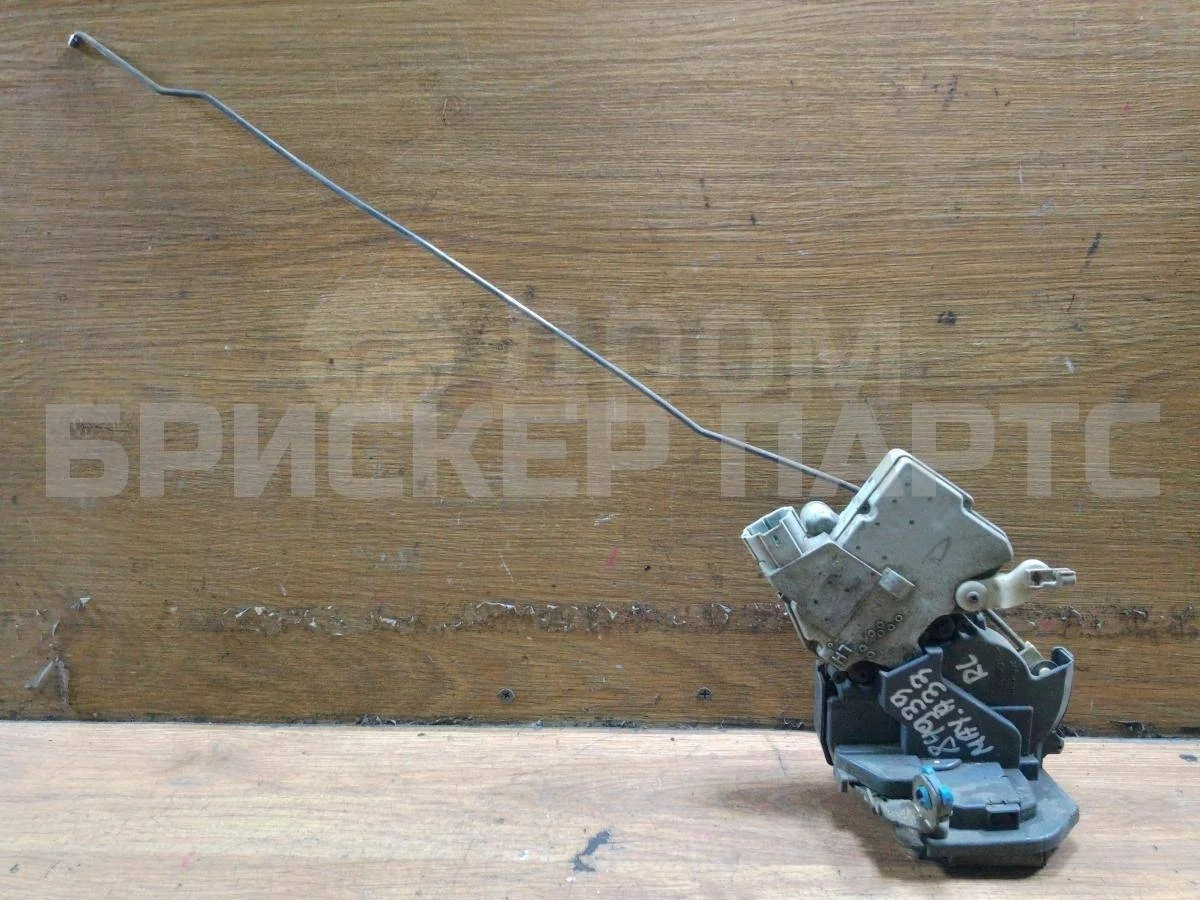 Замок двери задней Ниссан Максима 5  A33