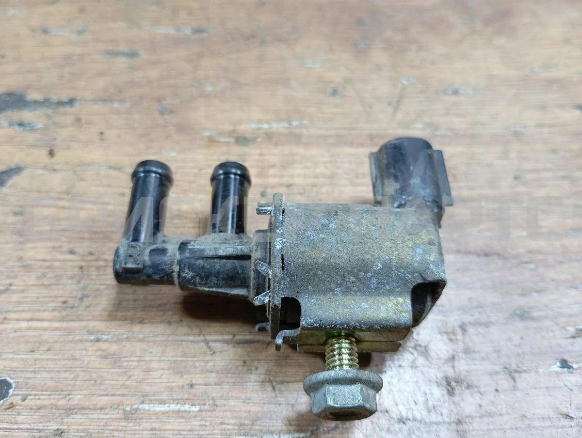 Клапан элек-магнитный Митсубиси Кольт 6  Z30