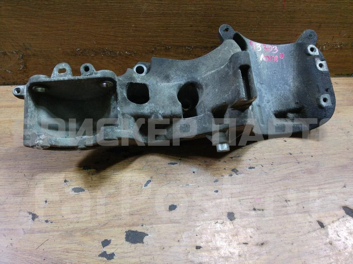 Кронштейн генератора Рено Логан 1  LS0G LS12 рестайлинг