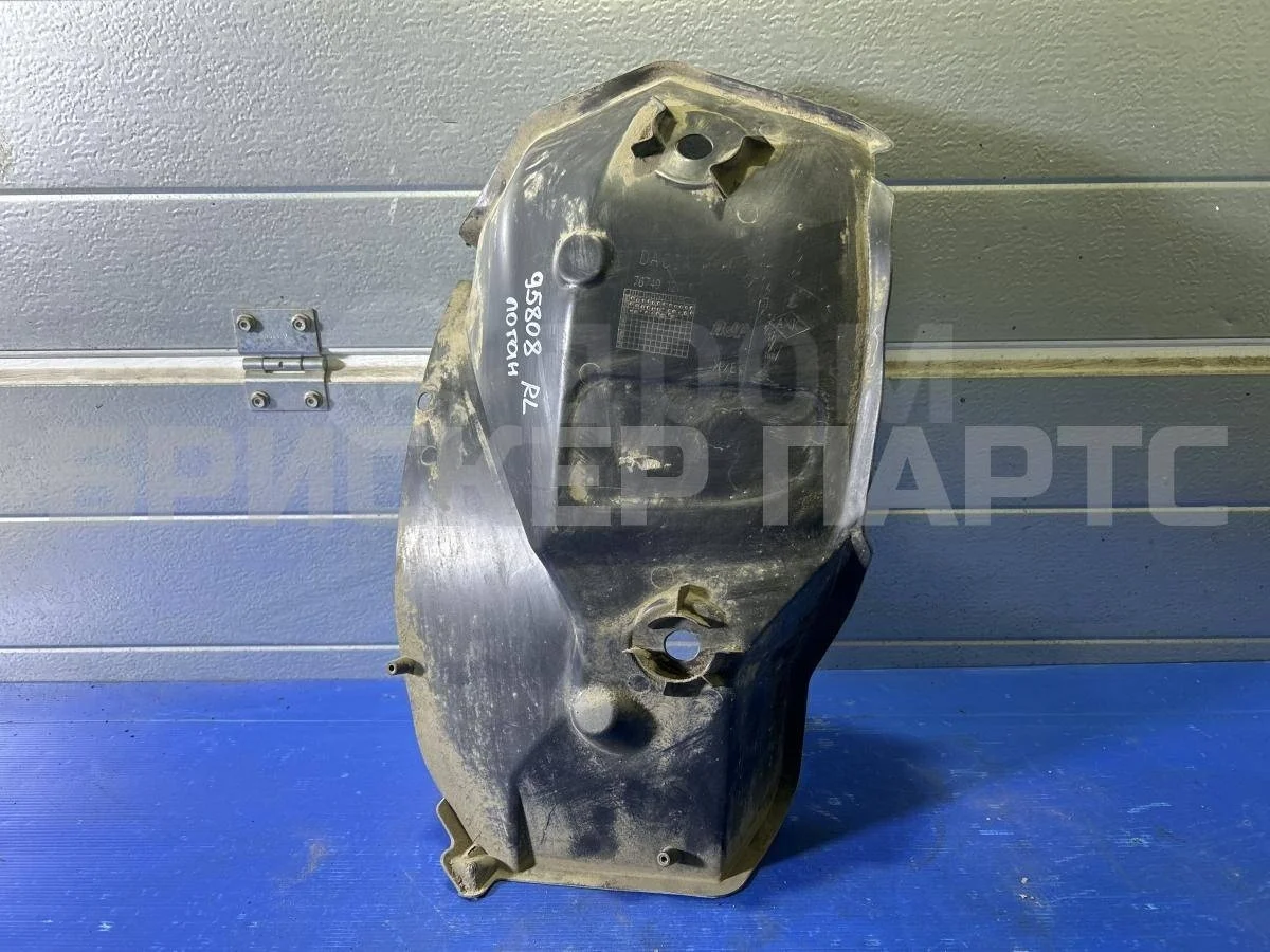 Подкрылок задний лев. Рено Логан 2  L8