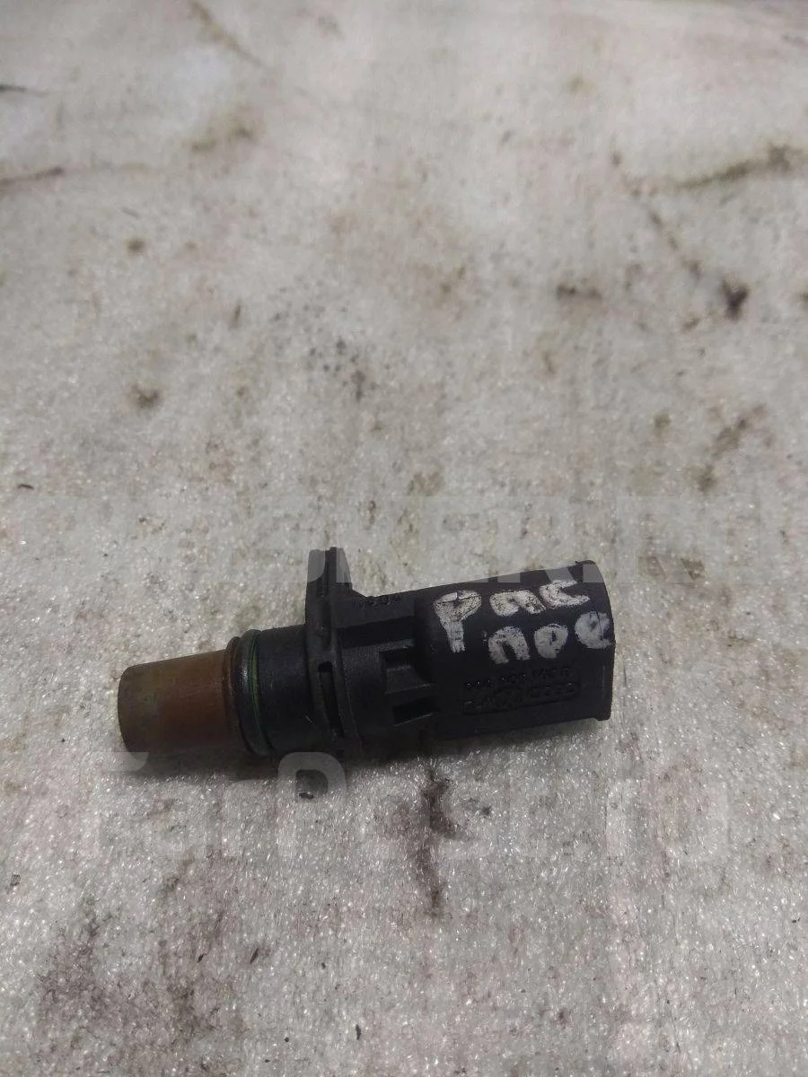 Датчик распредвала Фольксваген Пассат Б6